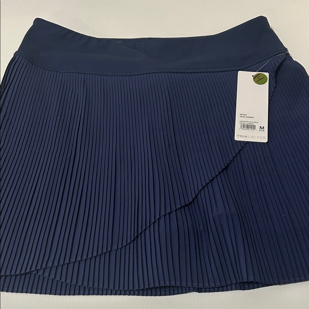 Yogalicious Navy and coral Pleated Mini Skorts